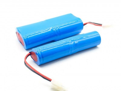 12.8V 32700磷酸铁锂电池组2ah 7ah